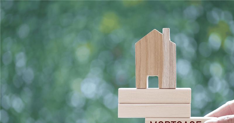 യുകെയിലെ ഭവനഉടമകള്‍ക്കും, വാങ്ങലുകാര്‍ക്കും തിരിച്ചടിയായി മോര്‍ട്ട്‌ഗേജ് നിരക്കുകള്‍ ഉയര്‍ത്താന്‍ ലെന്‍ഡര്‍മാര്‍