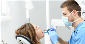 എന്‍എച്ച്എസിലെ ദന്ത ഡോക്ടര്‍മാര്‍ ജോലി നിര്‍ത്തി സ്വകാര്യ പ്രാക്ടീസിലൂടെ കൊയ്യുന്നു